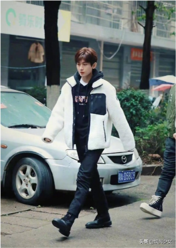 成毅錄製慢綜藝《奇妙之城》,奶萌奶萌少年感十足 成毅錄製慢綜藝《奇妙之城》,奶萌奶萌少年感十足