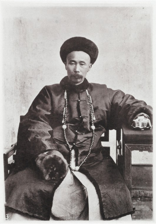 李鴻章殺了太平天國的8員降將，惹惱了洋槍隊隊長戈登上門決鬥