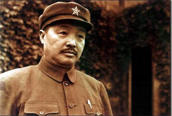 胡宗南來到毛主席的窯洞,環顧一週,感嘆:我們打不過他的 胡宗南來到毛主席的窯洞,環顧一週,感嘆:我們打不過他的