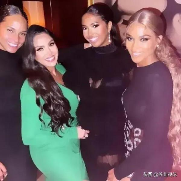 科比遺孀瓦妮莎,跟著大女兒參加活動,感覺氣質尤在 科比遺孀瓦妮莎,跟著大女兒參加活動,感覺氣質尤在