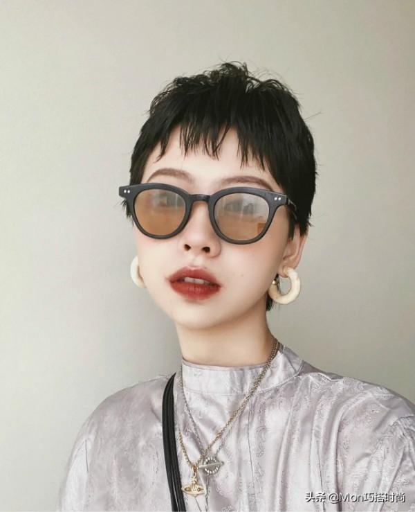 看了馬伊琍、孫儷,終於明白:為什麼女人過了40歲都喜歡留短髮 看了馬伊琍、孫儷,終於明白:為什麼女人過了40歲都喜歡留短髮