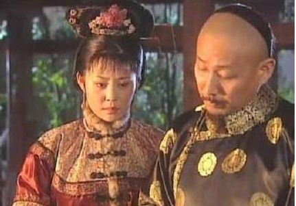 看《康熙王朝》才懂寶日龍梅的一抹&OpenCurlyDoubleQuote;精血&rdquo;，終究還是算計了康熙