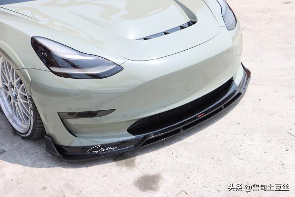 「轂銳馳」運動風格取向—大尾翼Model 3登場 「轂銳馳」運動風格取向—大尾翼Model 3登場