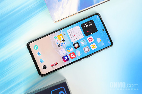 新年“煥”新機！這四款手機好看又能打 最低僅1499元