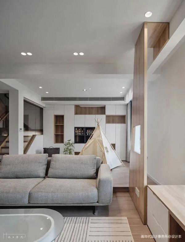 一家三口花45萬打造160平溫馨之家：一間屋子，兩種風格