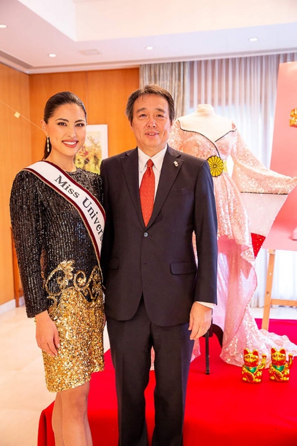 日本環球小姐參賽服裝引爭議：登臺亮相後飽受批評