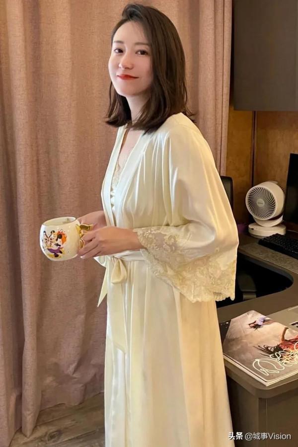 提升幸福感的居家好物｜仙氣滿滿的真絲睡袍分享