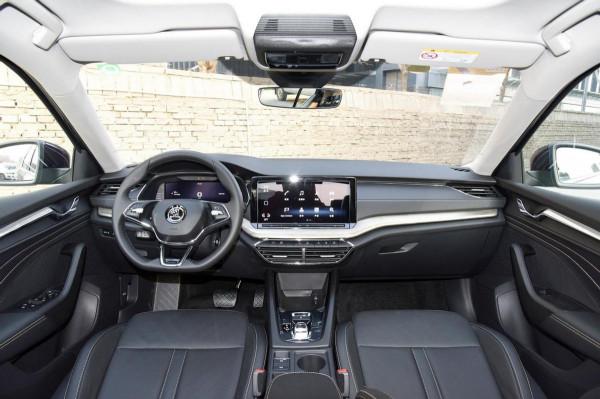 比速騰實惠，大空間高顏值，油耗僅5.5L，明銳PRO實力不一般