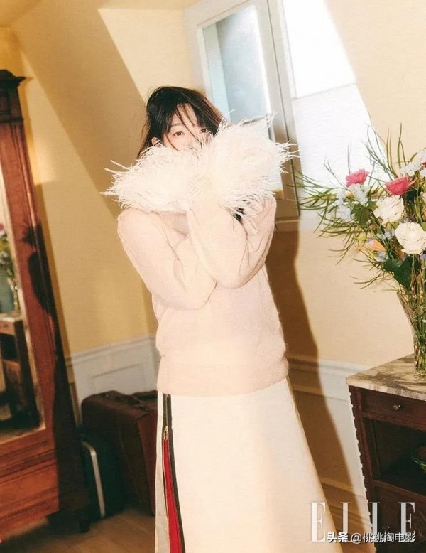 組圖：《海岸村恰恰恰》女星申敏兒開年大片，治癒笑顏清新溫暖