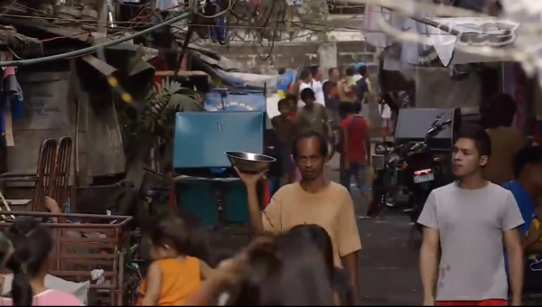 紀錄片《馬尼拉守墓人》，讓我見識了比鬼更可怕的東西，那就是窮