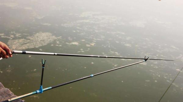 學會找魚窩的兩個技巧，眼神不好也能輕鬆找到魚窩子