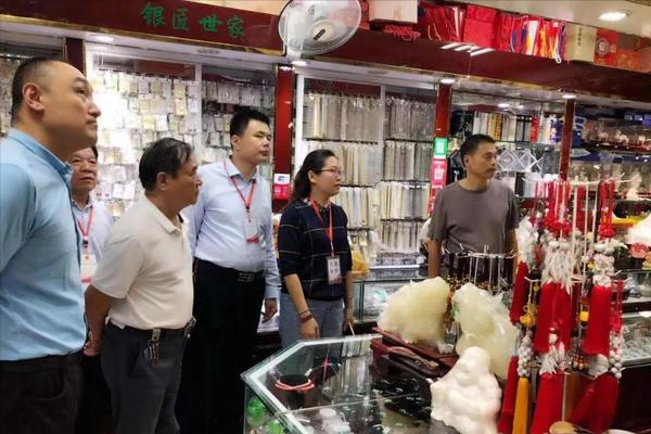 不少商家虧本撤離義烏，曾火遍全國的批發市場，到底發生了什麼？