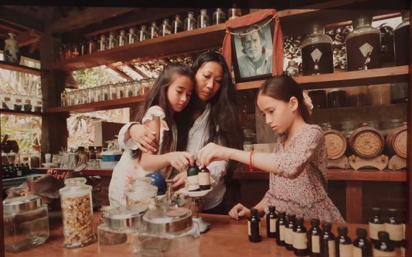 評展｜劉小東仍在寫實，但“三峽移民”的擊中感再也沒了