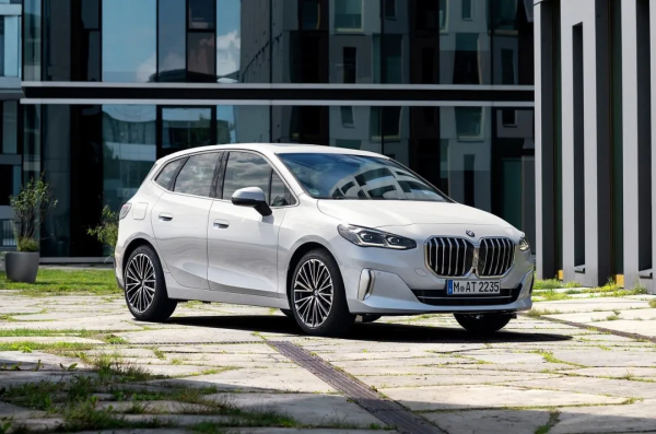 什麼是男男女女都喜歡的寶馬“小麵包”？