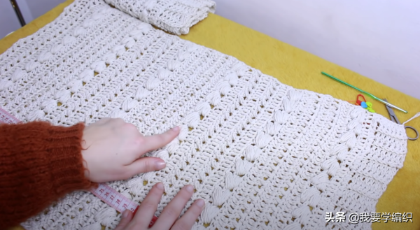 時尚顯氣質的修身鉤針女裙,半高領棗花裙教程,外穿或內搭都好看 時尚顯氣質的修身鉤針女裙,半高領棗花裙教程,外穿或內搭都好看