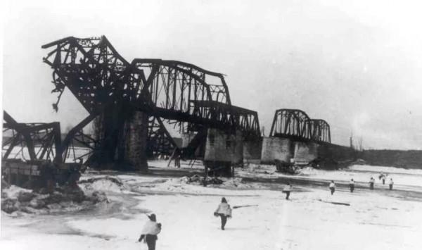 報務員違反通訊紀律暴露目標急得大哭,彭德懷卻很高興:給他嘉獎 報務員違反通訊紀律暴露目標急得大哭,彭德懷卻很高興:給他嘉獎