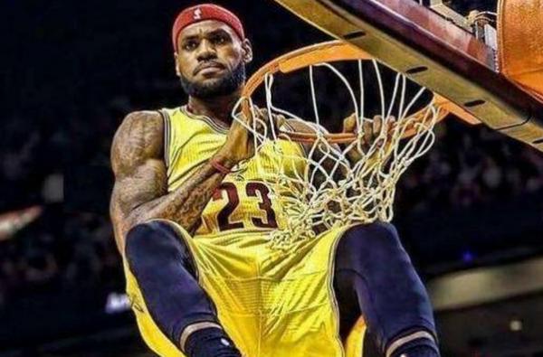 昂貴到望而卻步:科比退役門票可買10套房,猛龍一場比賽收入1億 昂貴到望而卻步:科比退役門票可買10套房,猛龍一場比賽收入1億