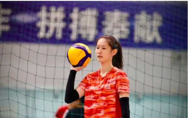 中國女排大冷門，未被郎平重用的許曉婷，拿全國冠軍+MVP三項大獎