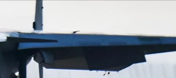 臨近年末趕緊上分，殲15彈射版正式曝光，綜合判斷彈射飛鯊已量產