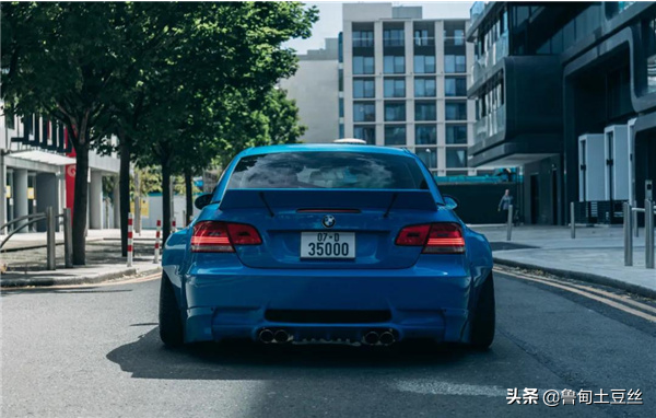 「轂銳馳」一臺融入了JDM元素的寶馬E93 335i 「轂銳馳」一臺融入了JDM元素的寶馬E93 335i