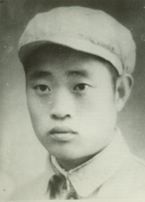 高瑞欣：和毛岸英一起犧牲，47年後父女相認，才知道爸爸的故事