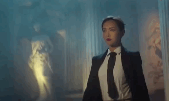 唐嫣已經糊到開始給人做配了? 唐嫣已經糊到開始給人做配了?