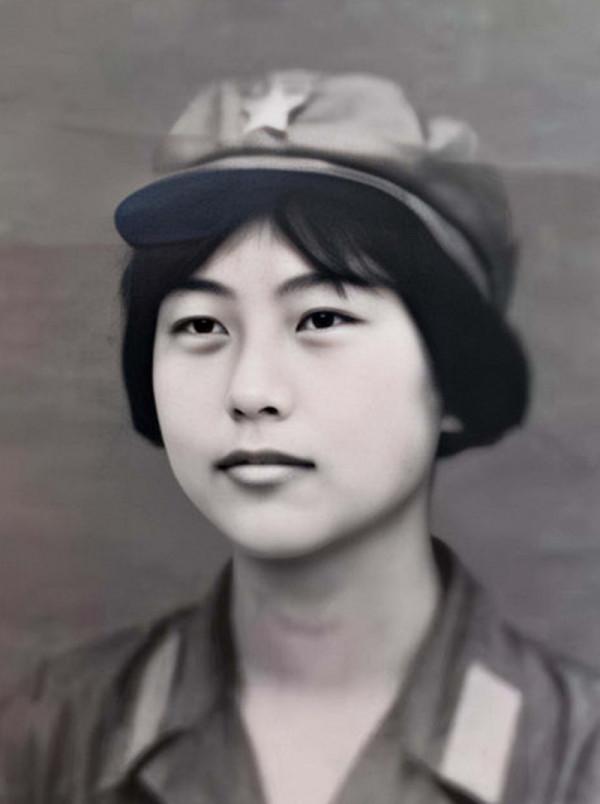 空軍第三位女將軍,16歲入伍,55歲升少將,創造了航空史的奇蹟 空軍第三位女將軍,16歲入伍,55歲升少將,創造了航空史的奇蹟