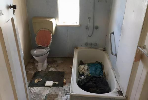 澳洲兄弟375萬買500㎡惡臭房垃圾房,用3個月爆改賣出1000多萬 澳洲兄弟375萬買500㎡惡臭房垃圾房,用3個月爆改賣出1000多萬