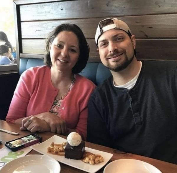 幼兒園老師發現學生悶悶不樂,瞭解原因後,救了孩子爸爸一命 幼兒園老師發現學生悶悶不樂,瞭解原因後,救了孩子爸爸一命