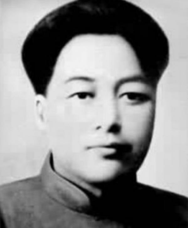 “001”導彈專家悼念毛主席,葬禮上身份曝光:毛主席的親侄子 “001”導彈專家悼念毛主席,葬禮上身份曝光:毛主席的親侄子