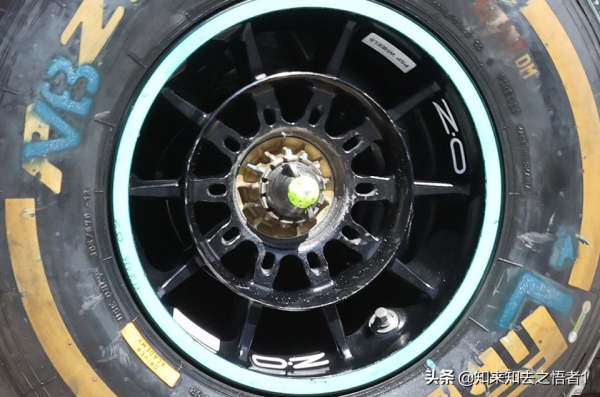 F1 2021賽季 各車隊賽車升級彙總 - 梅賽德斯W12