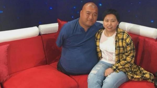 筷子哥:生下來就是一個大肉球,沒有四肢,我也能養活我的妻兒 筷子哥:生下來就是一個大肉球,沒有四肢,我也能養活我的妻兒