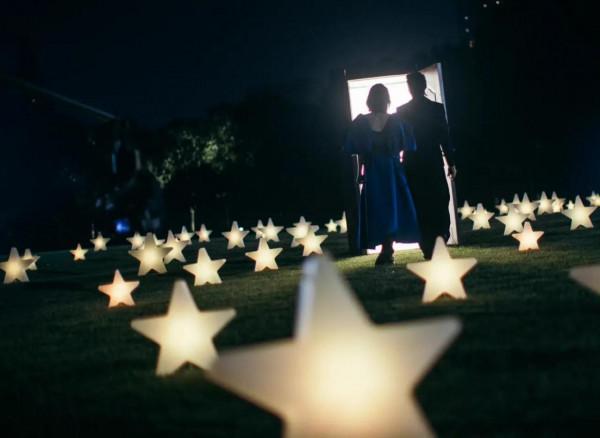 戚薇李承鉉中秋之夜獻唱《我要你》溢位螢幕的幸福 戚薇李承鉉中秋之夜獻唱《我要你》溢位螢幕的幸福