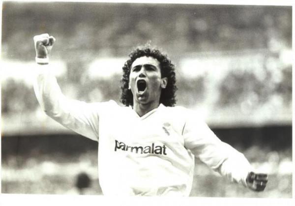 “青蛙王子”與“花蝴蝶”:中北美霸主墨西哥足球歷史最佳11人 “青蛙王子”與“花蝴蝶”:中北美霸主墨西哥足球歷史最佳11人