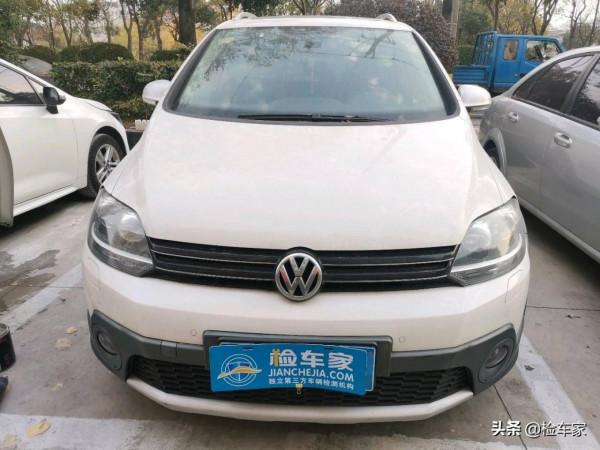 才5萬公里就貶值20萬，低價抄底這輛1.4t大眾高爾夫香不香？