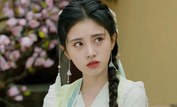 鞠婧禕新劇開播即火，搭檔曾舜晞“CP感”十足，劇情邏輯卻有硬傷