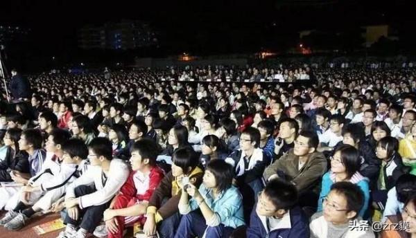 武漢這2所大學畢業證一文不值，已被點名曝光，家長報考需謹慎