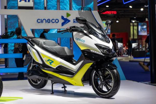 「2021中國摩博會」宗申機車攜手三品牌亮相多款新車，還有公升級運動巡航