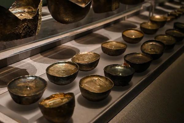 錢錢錢錢錢!北京這兒全是錢 錢錢錢錢錢!北京這兒全是錢