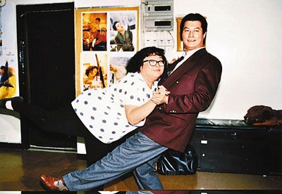 被偏愛的“隱世大佬”鄧光榮，與十幾位港星的愛恨情仇太精彩