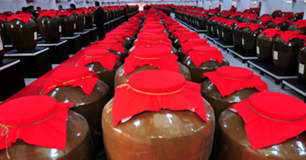 農村的散酒便宜實惠，但如何辨別是否為糧食酒？老酒鬼說出了3招