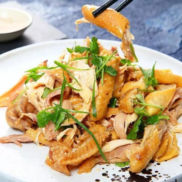 明日中秋，家宴選單已準備好，8道菜撐得了場面，滿足每個人