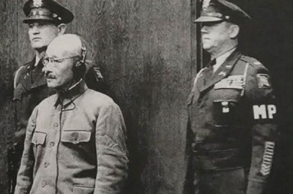 東條英機臨死之前留下4字遺言,子女嚴格遵守,卻被孫女徹底打破 東條英機臨死之前留下4字遺言,子女嚴格遵守,卻被孫女徹底打破