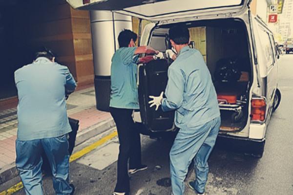 14K叔父輩“差佬文”,從警察到黑幫大佬,晚年被人肢解成七塊 14K叔父輩“差佬文”,從警察到黑幫大佬,晚年被人肢解成七塊