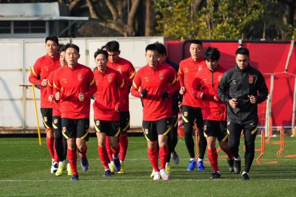 國足進行虎年首訓，10位新人已到隊，孫繼海增援教練組將出徵西亞