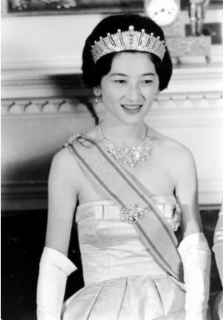 日本最慘皇后美智子：遭受婆婆欺負四十年，晚年拒絕和天皇合葬