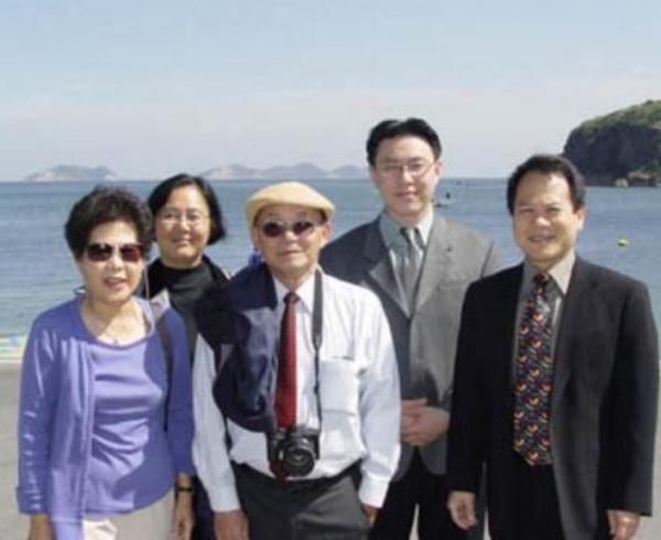 張學良長孫張居信：斯坦福畢業努力學中文，與郭松齡後人化解恩怨