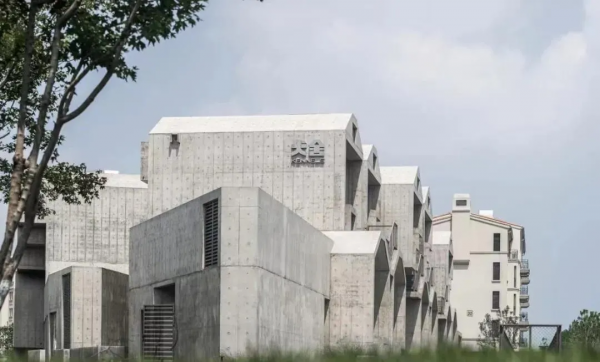 新挖到&quot;國內版小鎌倉&quot;！打卡火爆全網孤獨圖書館，人少景美趕緊去