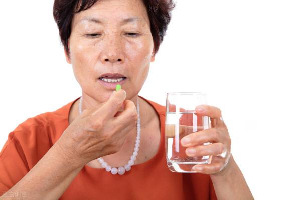 長期口服阿司匹林腸溶片和阿託伐他汀鈣會怎樣？有什麼注意事項？