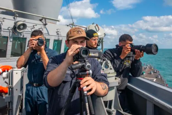美軍鐳射驅逐艦來了!在東海亮出“長槍短炮”,對中國傳遞訊號? 美軍鐳射驅逐艦來了!在東海亮出“長槍短炮”,對中國傳遞訊號?